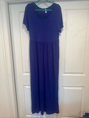 Relaxed Scoop-Neck Maxi Dress in Royal Blue